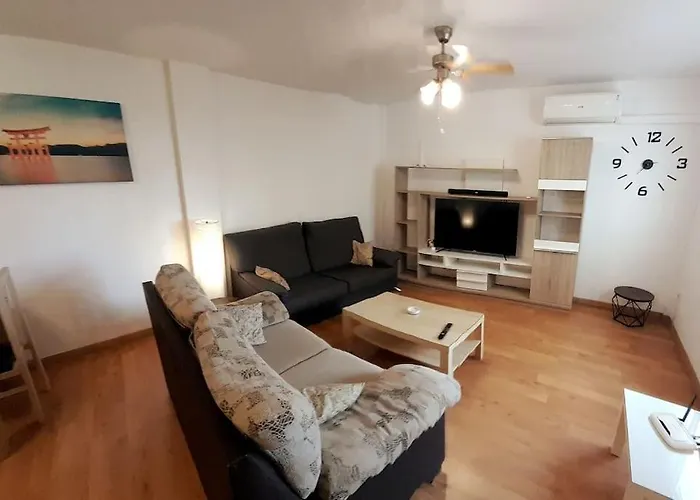 3F, Aire Acondic, 80M2, 2 Dormitorios, 4 Huespedes, Wifi Gratis