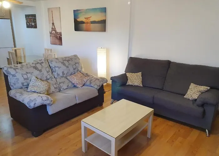 3F, Aire Acondic, 80M2, 2 Dormitorios, 4 Huespedes, Wifi Gratis